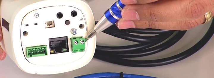 Security camera power supply connector Security camera power supply connector